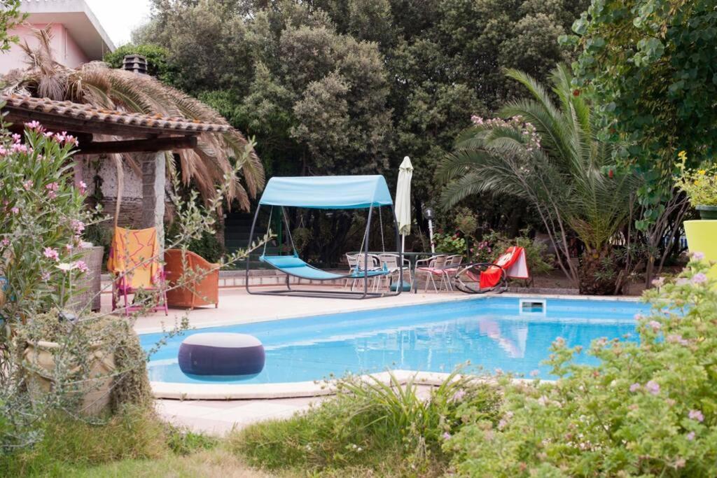 Loft Mansardato Con Giardino E Piscina In Villa Privata Loft With Garden And Swimming Pool In A Private Villa Sestu Exteriör bild