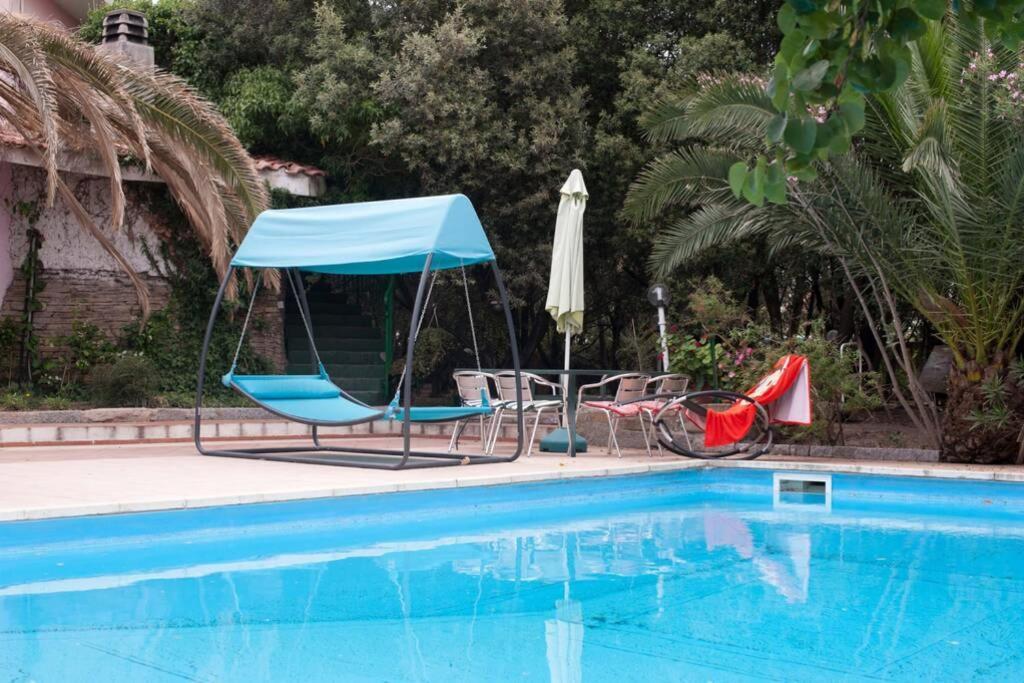 Loft Mansardato Con Giardino E Piscina In Villa Privata Loft With Garden And Swimming Pool In A Private Villa Sestu Exteriör bild