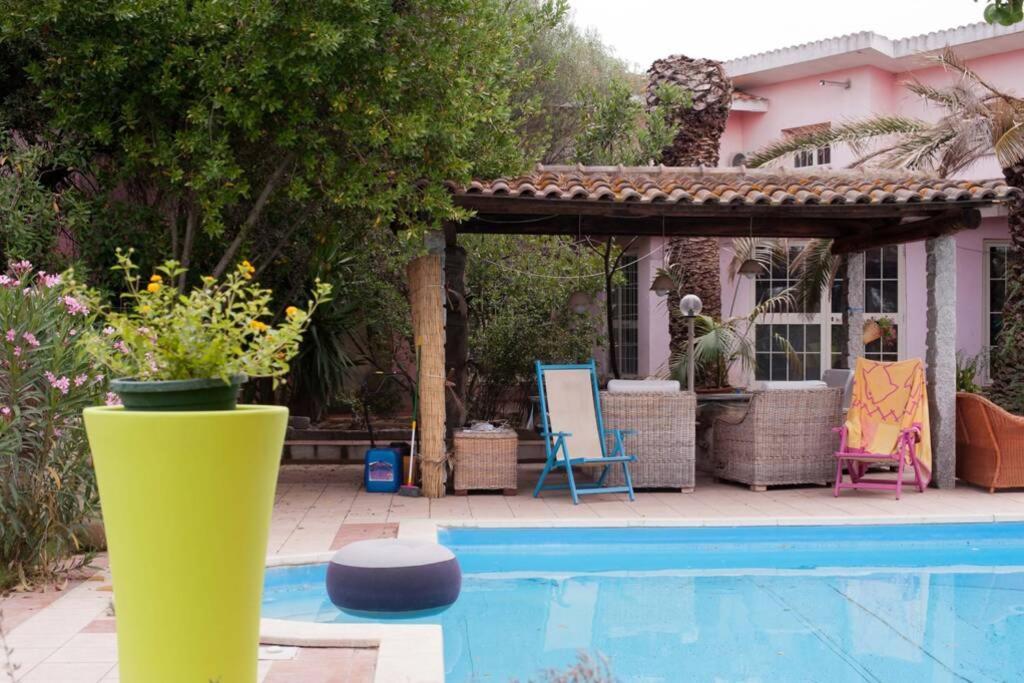 Loft Mansardato Con Giardino E Piscina In Villa Privata Loft With Garden And Swimming Pool In A Private Villa Sestu Exteriör bild